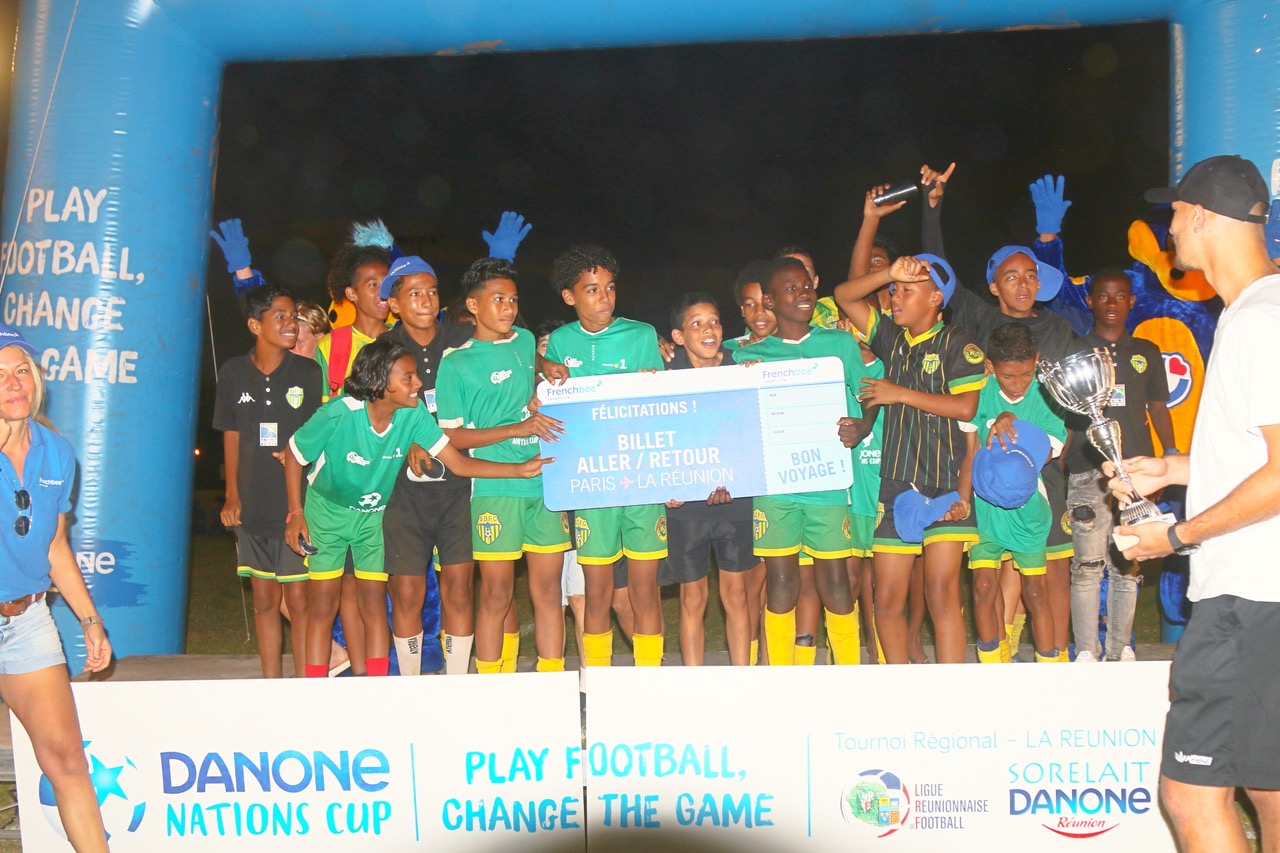 Saint-Denis FC & Saint-Pauloise FC remportent la finale de la Danone Nations Cup Réunion 2022 Saint-Denis FC & Saint-Pauloise FC remportent la finale de la Danone Nations Cup Réunion 2022