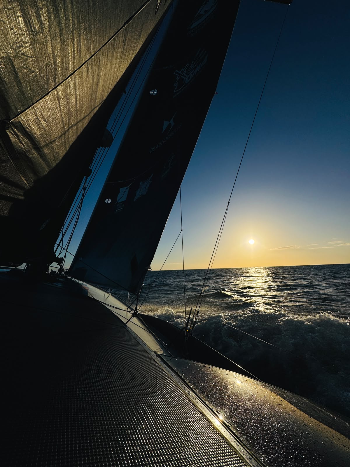 Route du Rhum 2026 : Le Class40 DRÉPAVOILE de Kéni Piperol fait route vers Saint-Malo !