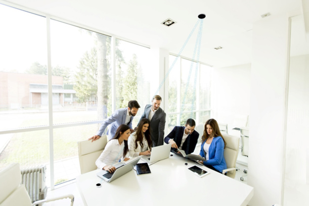 CES 2019 : Oledcomm invente LiFiMAX® - L’Internet Haut Débit en lumière invisible CES 2019 : Oledcomm invente LiFiMAX® - L’Internet Haut Débit en lumière invisible