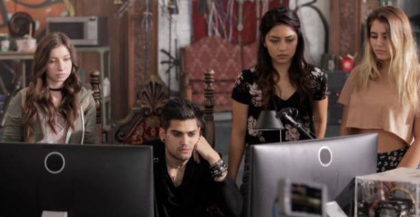 © Awesomness TV © Awesomness TV