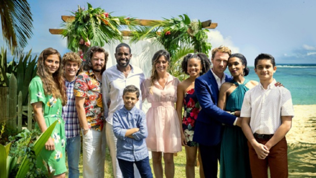 La série REUNIONS tournée à l'île de la Réunion débarque en quotidienne sur la 1ère La série REUNIONS tournée à l'île de la Réunion débarque en quotidienne sur la 1ère