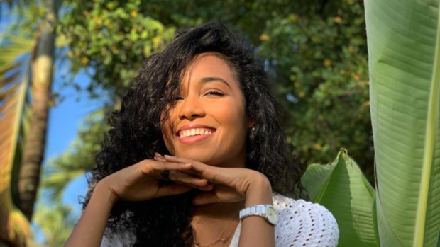 Guadeloupe La 1ère Radio: Une demie-heure de "Lyannaj" chaque week-end avec Clémence Botino (Miss France 2020) Guadeloupe La 1ère Radio: Une demie-heure de "Lyannaj" chaque week-end avec Clémence Botino (Miss France 2020)