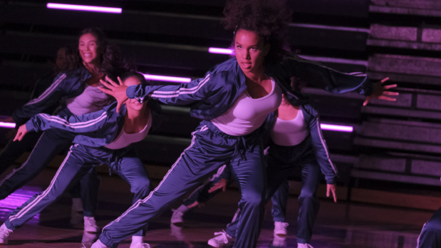 Tous droits réservés Tous droits réservés