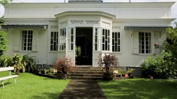 L'histoire de l'habitat réunionnais racontée dans le documentaire "La Réunion, un habitat métissé" de Franck Grangette, ce mercredi sur Réunion La 1ère L'histoire de l'habitat réunionnais racontée dans le documentaire "La Réunion, un habitat métissé" de Franck Grangette, ce mercredi sur Réunion La 1ère