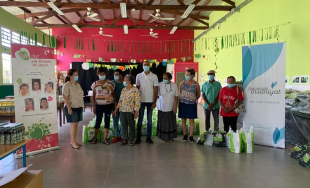 Le fonds de dotation Insaniyat aux cotés de l'association ACH et des bénéficiaires Le fonds de dotation Insaniyat aux cotés de l'association ACH et des bénéficiaires