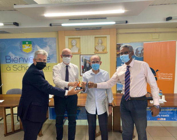 Schoelcher, ville numérique, première ville des Antilles-Guyane 100% fibrée Schoelcher, ville numérique, première ville des Antilles-Guyane 100% fibrée