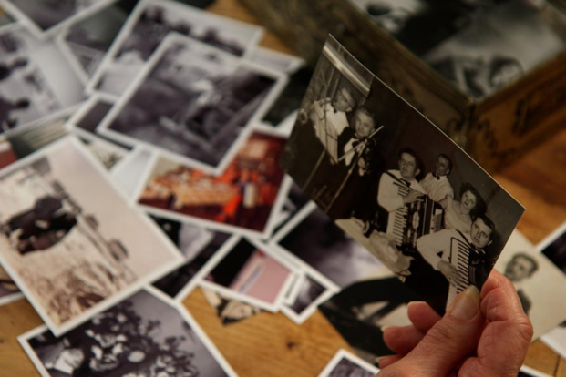L'histoire familiale ultramarine au coeur de VOS PHOTOS, NOTRE HISTOIRE, la série documentaire du Portail Outre-Mer La 1ère L'histoire familiale ultramarine au coeur de VOS PHOTOS, NOTRE HISTOIRE, la série documentaire du Portail Outre-Mer La 1ère