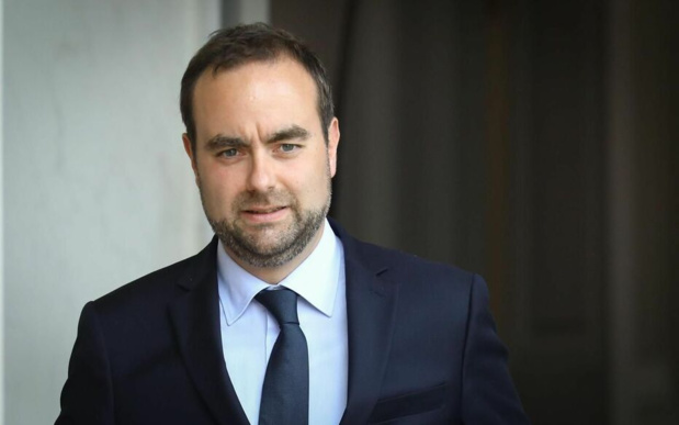 Visite de Sébastien Lecornu, Ministre des Outre-Mer en Guadeloupe: Émissions spéciales sur Guadeloupe La 1ère Visite de Sébastien Lecornu, Ministre des Outre-Mer en Guadeloupe: Émissions spéciales sur Guadeloupe La 1ère