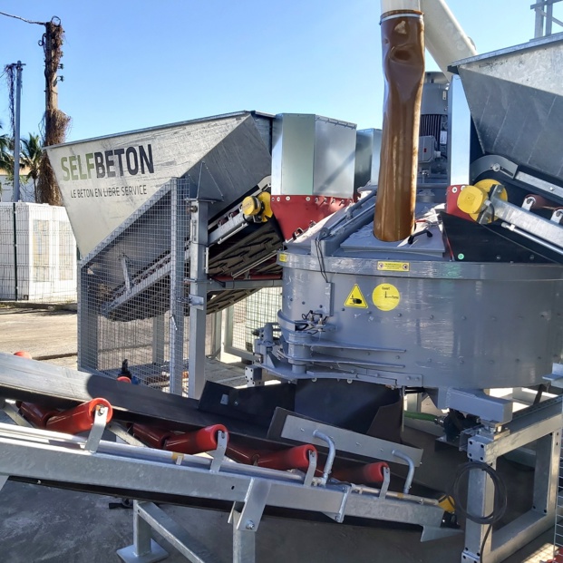 Innovation : Un distributeur de béton et de mortier en libre-service chez Ravate Pro sur le site du Port Innovation : Un distributeur de béton et de mortier en libre-service chez Ravate Pro sur le site du Port