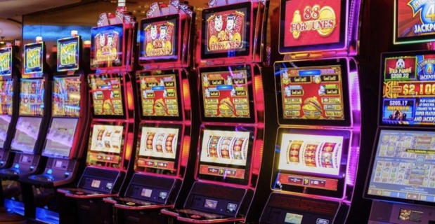 machines à sous dans un casino