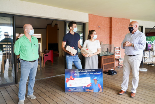 Nouvelle-Calédonie : L’Office des Postes et des Télécommunications célèbre son 28 000ème client raccordé à la fibre optique Nouvelle-Calédonie : L’Office des Postes et des Télécommunications célèbre son 28 000ème client raccordé à la fibre optique