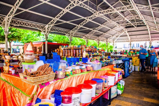 Le programme des fêtes de fin d'année sur les antennes ultramarines de France Télévisions Le programme des fêtes de fin d'année sur les antennes ultramarines de France Télévisions