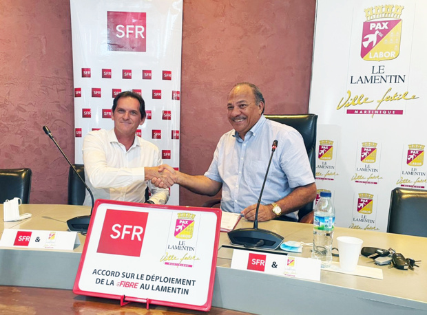 Martinique : La mairie du Lamentin et SFR Caraïbe signent un accord sur le déploiement de la Fibre Optique (FTTH) Martinique : La mairie du Lamentin et SFR Caraïbe signent un accord sur le déploiement de la Fibre Optique (FTTH)