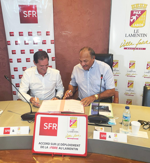 Martinique : La mairie du Lamentin et SFR Caraïbe signent un accord sur le déploiement de la Fibre Optique (FTTH) Martinique : La mairie du Lamentin et SFR Caraïbe signent un accord sur le déploiement de la Fibre Optique (FTTH)