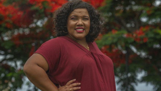 "SE ZOT KI KOZ" : Nouvelle saison inédite et nouvelle animatrice à découvrir dés aujourd'hui sur les antennes de Réunion La 1ère "SE ZOT KI KOZ" : Nouvelle saison inédite et nouvelle animatrice à découvrir dés aujourd'hui sur les antennes de Réunion La 1ère