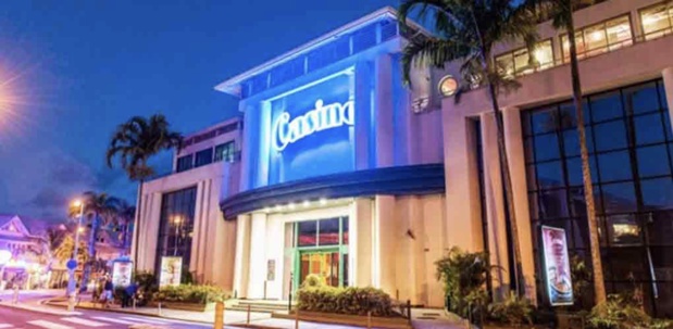 Casinos en ligne vs. Le casino du Gosier de l'île de la Réunion Casinos en ligne vs. Le casino du Gosier de l'île de la Réunion