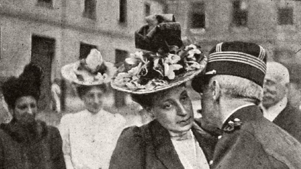 "La case du siècle Outre-Mer" : Les époux Dreyfus à l'honneur le 3 avril sur France 5 "La case du siècle Outre-Mer" : Les époux Dreyfus à l'honneur le 3 avril sur France 5