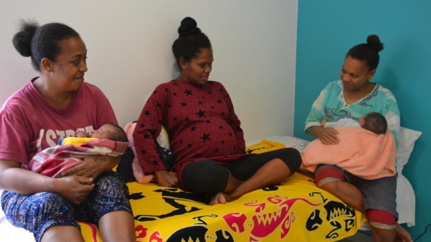 ©STEP BY STEP Productions ©STEP BY STEP Productions