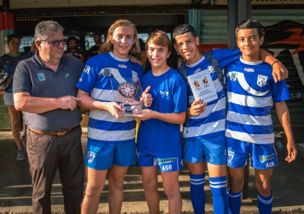 4 jeunes du Rugby Club du tampon s'envolent pour le stade de France grâce à l’Orange Rugby Challenge 4 jeunes du Rugby Club du tampon s'envolent pour le stade de France grâce à l’Orange Rugby Challenge