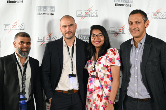Coup d'envoi du premier Salon de l'Éclairage de DEM et Ravatelec à Saint-Gilles Coup d'envoi du premier Salon de l'Éclairage de DEM et Ravatelec à Saint-Gilles
