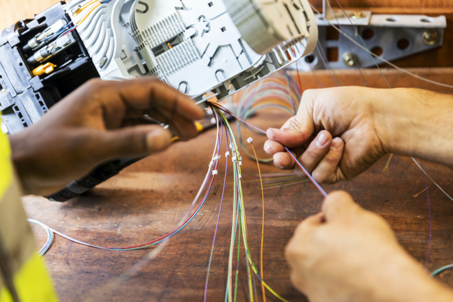 REUNION THD Installation de la fibre a Ste Rose © Gwael Desbont REUNION THD Installation de la fibre a Ste Rose © Gwael Desbont