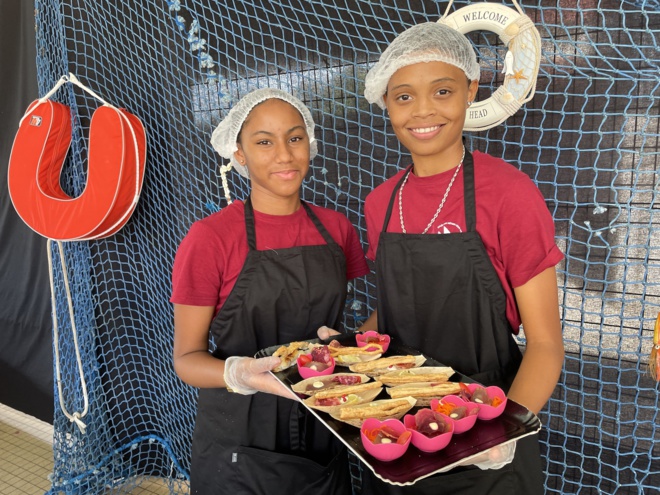 La Réunion : Les poissons issus des pêches SAPMER et labelisés MSC dans les assiettes des lycéens La Réunion : Les poissons issus des pêches SAPMER et labelisés MSC dans les assiettes des lycéens