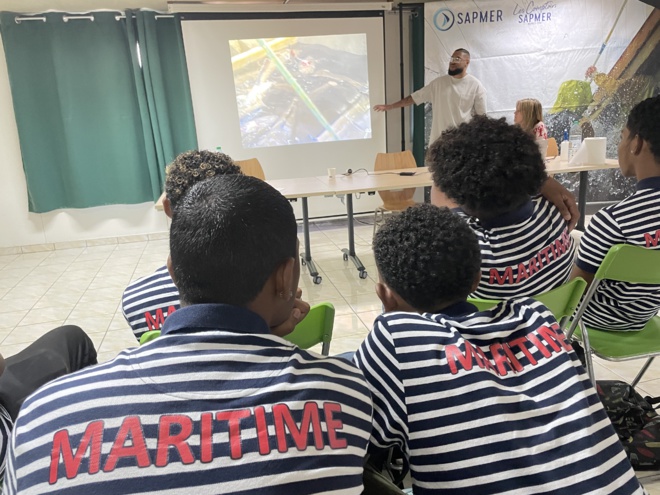 La Réunion : Les poissons issus des pêches SAPMER et labelisés MSC dans les assiettes des lycéens La Réunion : Les poissons issus des pêches SAPMER et labelisés MSC dans les assiettes des lycéens