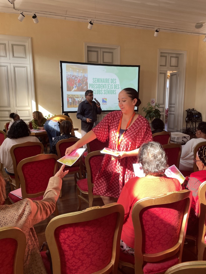 Le CCAS de Saint-Denis à la rencontre des séniors Le CCAS de Saint-Denis à la rencontre des séniors