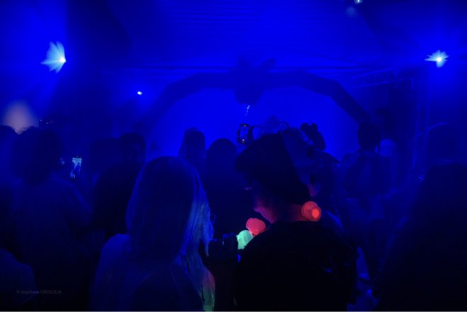 STRANGER NIGHT #2 : Lady La Fée en concert dans un décor effrayant ! STRANGER NIGHT #2 : Lady La Fée en concert dans un décor effrayant !