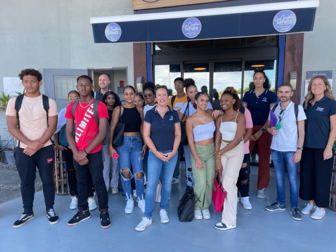 Sensibilisation des élèves Reunionnais aux métiers de la Mer dans le cadre des Journées TAAFiennes Sensibilisation des élèves Reunionnais aux métiers de la Mer dans le cadre des Journées TAAFiennes