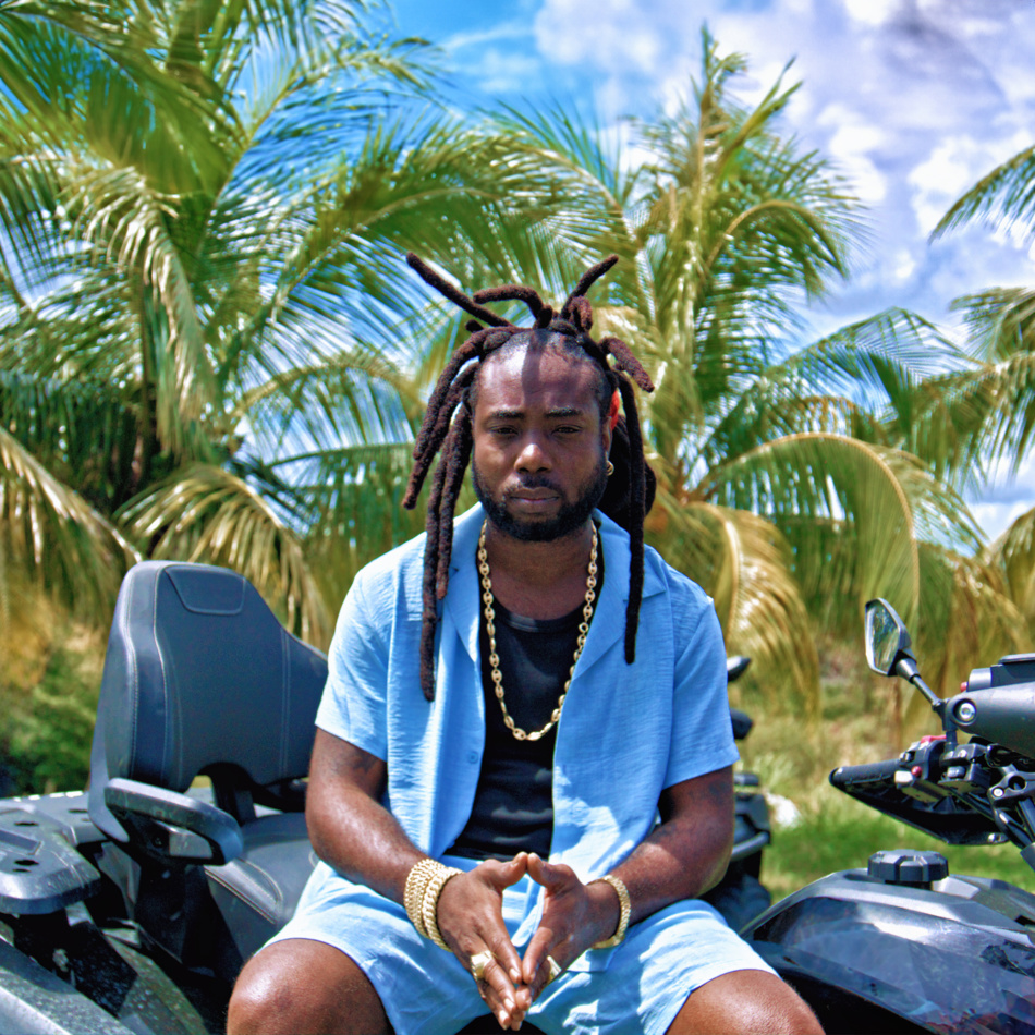 Musique : l'artiste guadeloupéen Warped revient en force avec «SA KA BAY» ! Musique : l'artiste guadeloupéen Warped revient en force avec «SA KA BAY» !