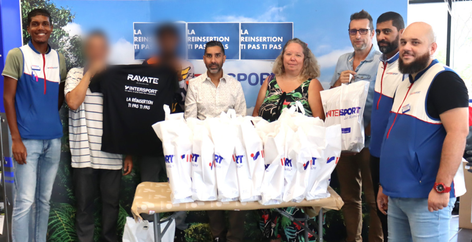 Ascension du Piton des Neiges : Intersport Réunion réitère son soutien au SPIP pour la réinsertion des probationnaires Ascension du Piton des Neiges : Intersport Réunion réitère son soutien au SPIP pour la réinsertion des probationnaires