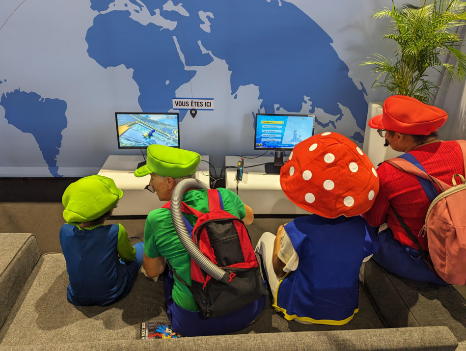 15 jeunes réunionnais en Game Jam pour la création d'un jeu vidéo 15 jeunes réunionnais en Game Jam pour la création d'un jeu vidéo