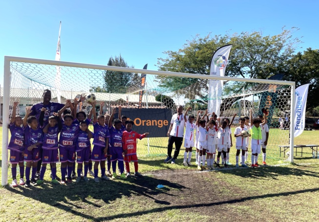 Orange Cup : coup d’envoi du challenge de football au programme éducatif pour 2 160 jeunes réunionnais Orange Cup : coup d’envoi du challenge de football au programme éducatif pour 2 160 jeunes réunionnais