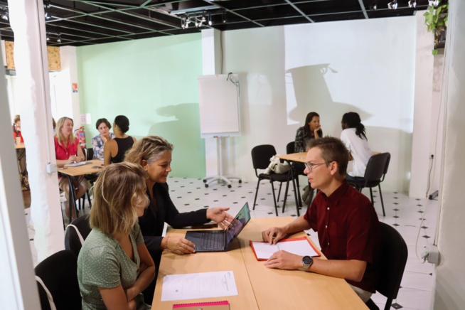 Entrevue en personne entre les recruteurs et les candidats Entrevue en personne entre les recruteurs et les candidats