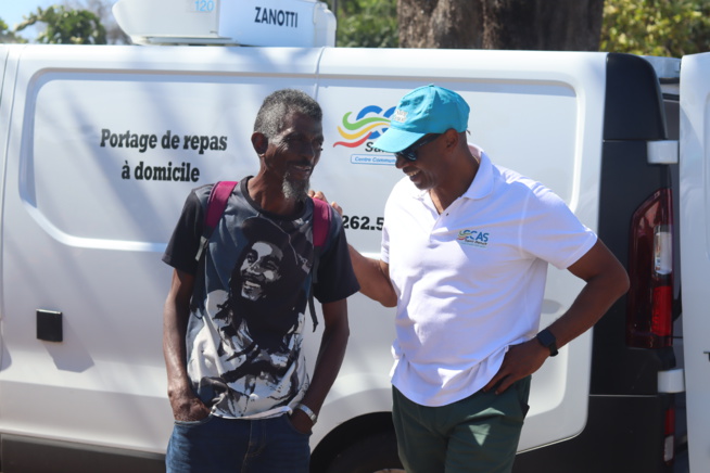 Journée de la solidarité Moment de partage et d'échange avec les bénéficiaires Journée de la solidarité Moment de partage et d'échange avec les bénéficiaires