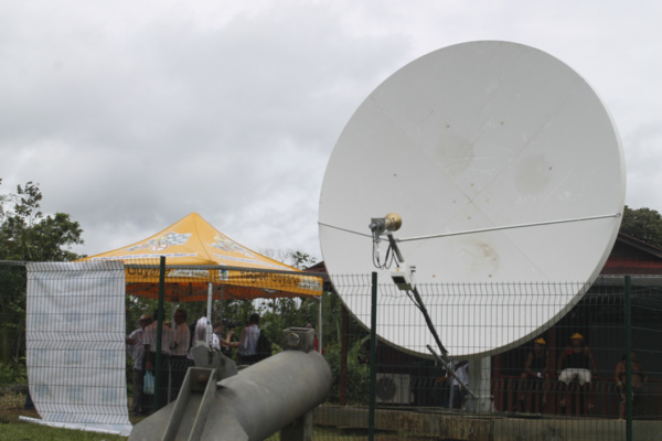 Guyane: Ouverture de la ligne téléphonique à Camopi
