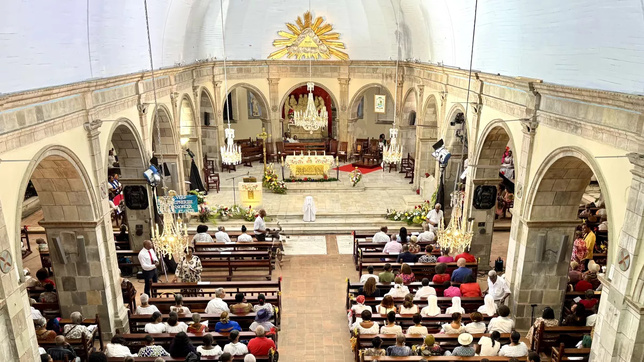 Messe de Pâques, en direct de la Cathédrale Notre-Dame de la Guadeloupe, à Basse-Terre, ce dimanche sur les chaînes La 1ère aux Antilles-Guyane Messe de Pâques, en direct de la Cathédrale Notre-Dame de la Guadeloupe, à Basse-Terre, ce dimanche sur les chaînes La 1ère aux Antilles-Guyane
