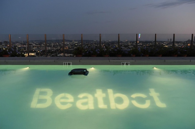 Comment nettoyer les parois d'une piscine pleine ? Comment nettoyer les parois d'une piscine pleine ?