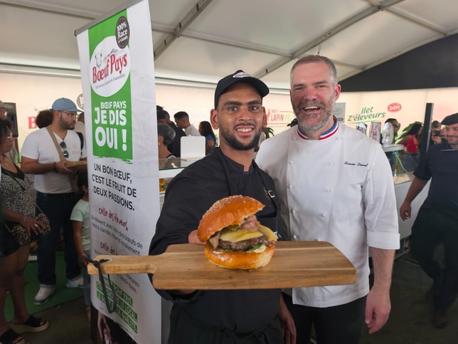 Thomas Auguste meilleur boucher de la Réunion 2025 + 1er prix burger Boeuf Pays et Romain Leboeuf MOF et Pdt du jury