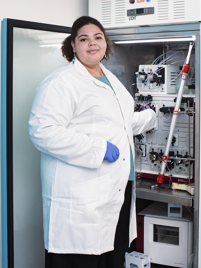 LUDIVINE ROUMBO-2 © Fondation L’Oréal LUDIVINE ROUMBO-2 © Fondation L’Oréal