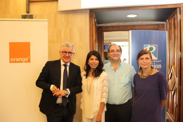 Photo : Orange Réunion – Bruno Janet – Nassimah Dindar , Stéphane Fouassin – Mireille Helou Photo : Orange Réunion – Bruno Janet – Nassimah Dindar , Stéphane Fouassin – Mireille Helou