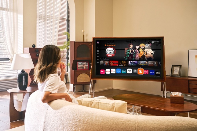 Lancement de la marque mondiale d'anime Crunchyroll sur Whale TV