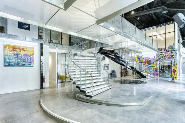 L'esthétique est optimale et la capture de CO2 dans nos sols rend notre choix encore plus aligné avec notre vision. Guillaume Peyrot CEO Manéo