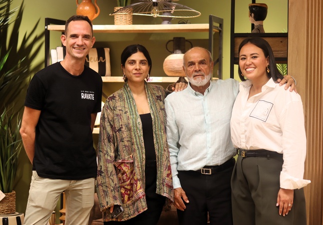 Sur la photo : Olivier Le Baurdais, Aisha Ravate, Noor Ravate et Jessica Gonzales