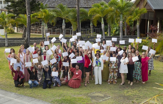 HEC Paris et la BRED lancent « Stand Up » à La Réunion pour accompagner les femmes vers l’entrepreneuriat HEC Paris et la BRED lancent « Stand Up » à La Réunion pour accompagner les femmes vers l’entrepreneuriat