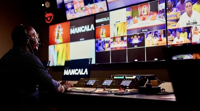 © Canal+