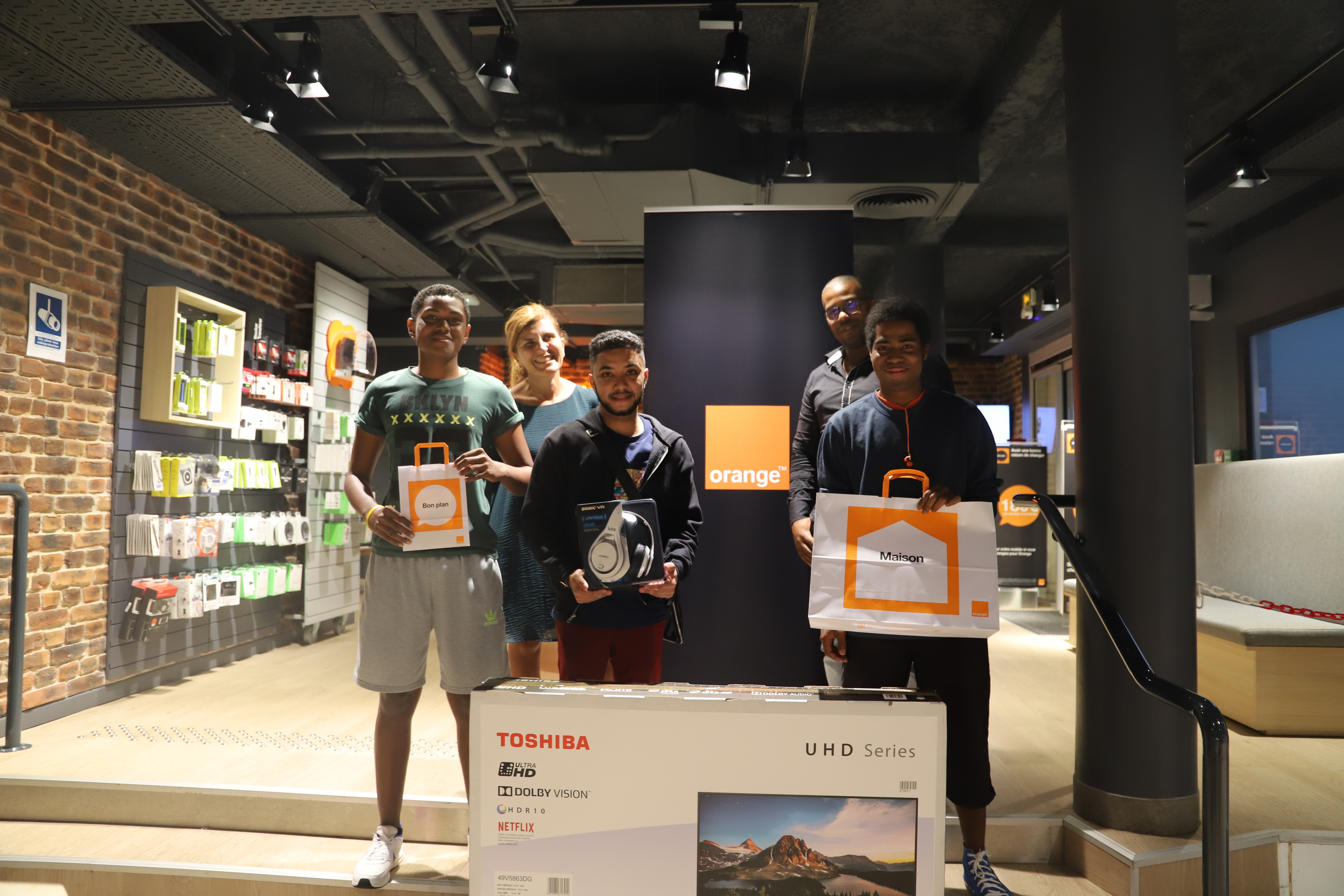 Orange accompagne les talents de l’Esport à La Réunion et récompense les 3 gagnants de son jeu concours au salon GeekAli