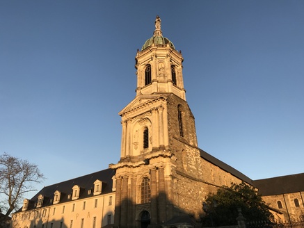 Photo : L'abbatiale Notre-Dame-en-Saint-Melaine à Rennes