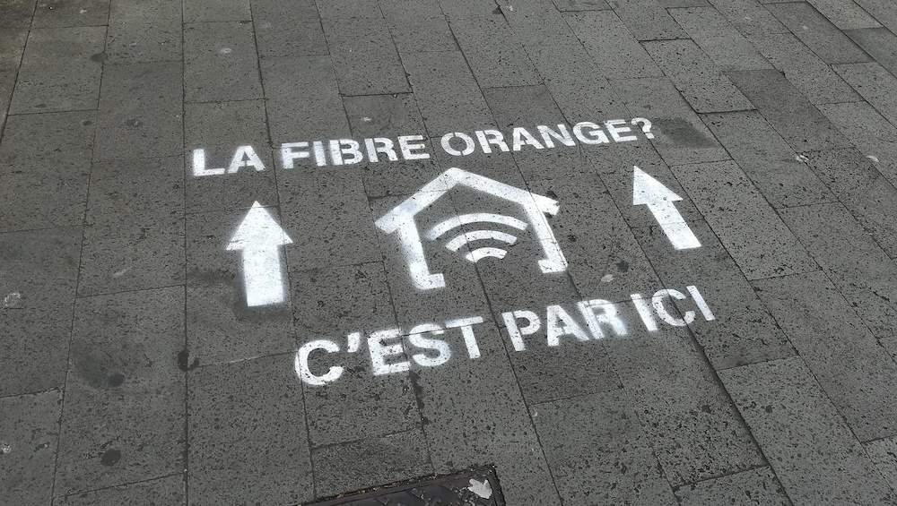 Orange Réunion: Une campagne de publicité qui fait tâche 